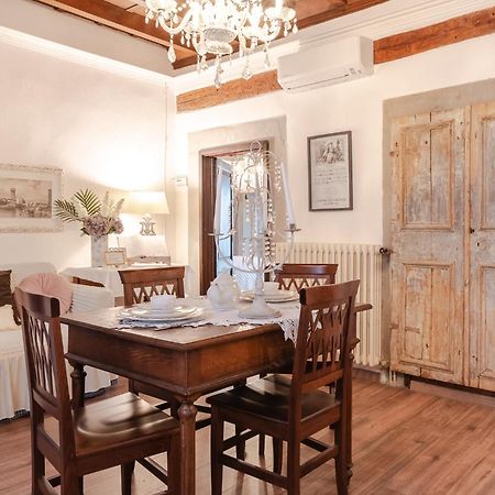 La Finestra Sul Borgo Dimora Storica Apartamento Laterina Exterior foto
