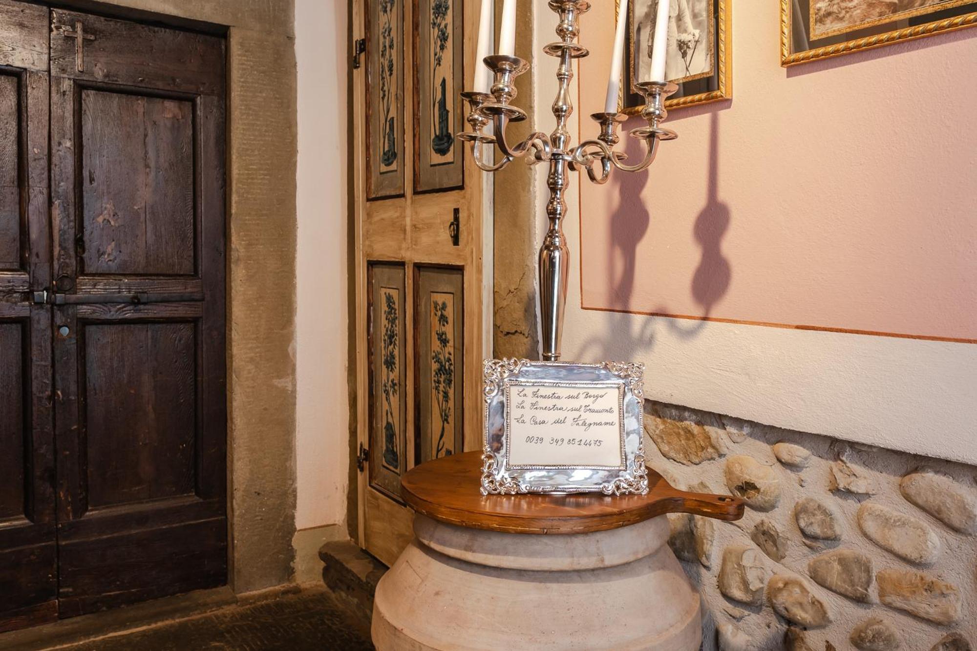 La Finestra Sul Borgo Dimora Storica Apartamento Laterina Exterior foto