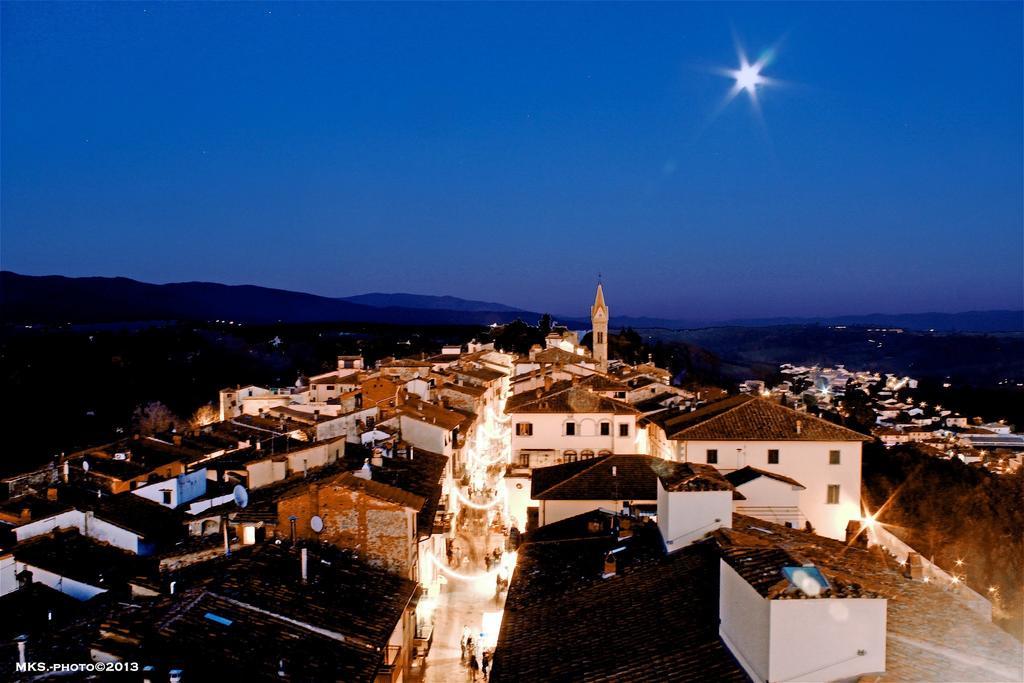La Finestra Sul Borgo Dimora Storica Apartamento Laterina Exterior foto