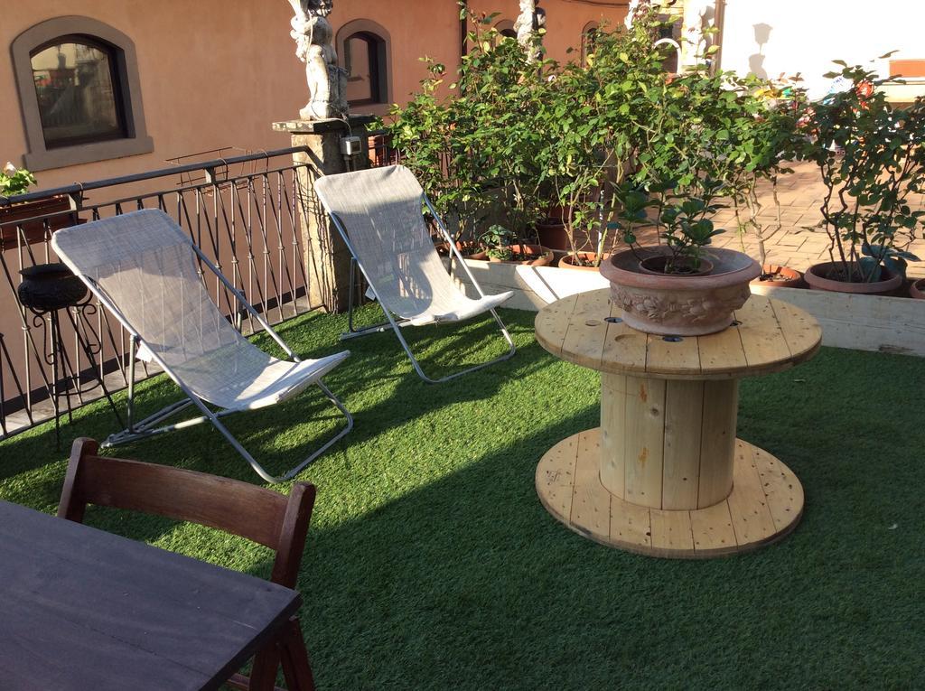 La Finestra Sul Borgo Dimora Storica Apartamento Laterina Exterior foto