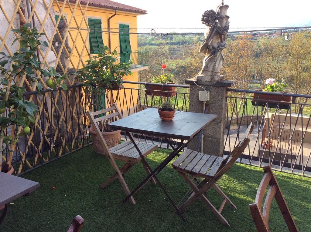 La Finestra Sul Borgo Dimora Storica Apartamento Laterina Exterior foto